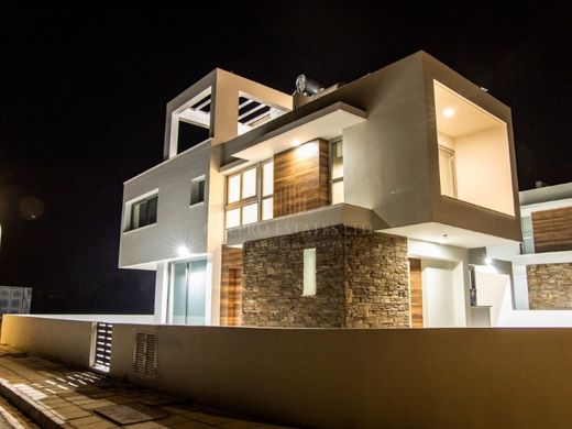 Villa a Pýla, Eparchía Lárnakas