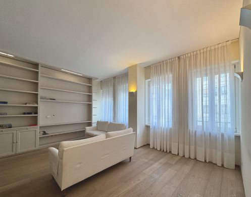 Apartment in Milan, Lombardy