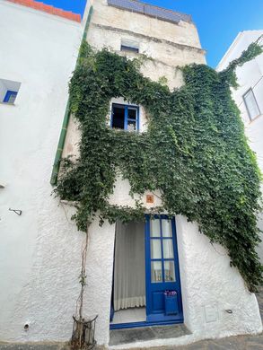 Частный Дом, Кадакес, Província de Girona
