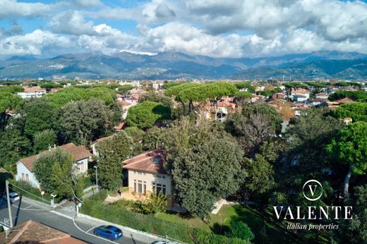 Villa à Lido di Camaiore, Lucques