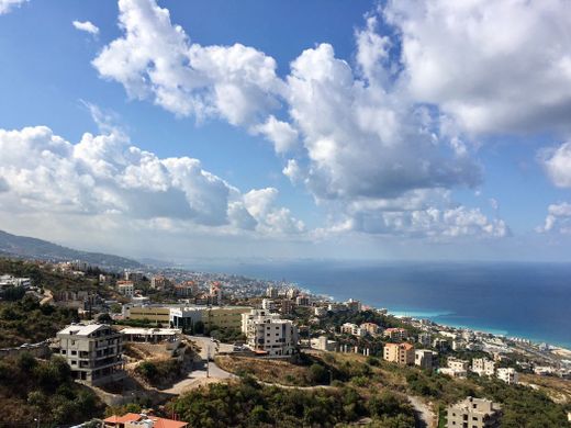 Hâlât, Mohafazat Mont-Libanの土地