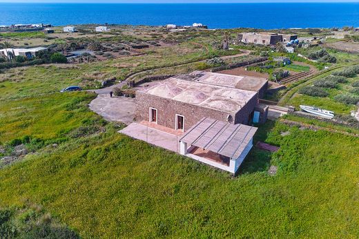 Villa in Pantelleria, Trapani