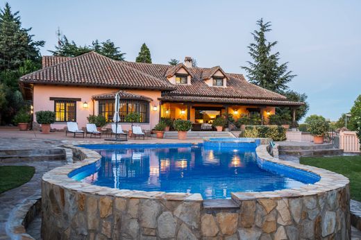 Manzanares el Real, マドリッドのシャレー