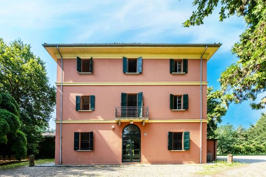 Villa in Monte San Pietro, Bologna