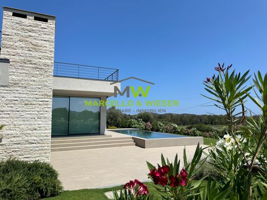 Villa - Porto Pozzo, Provincia di Sassari