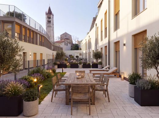 Apartment / Etagenwohnung in Verona, Provincia di Verona