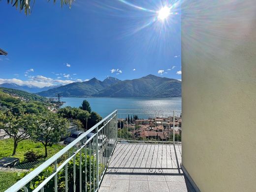 Villa en San Siro, Provincia di Como