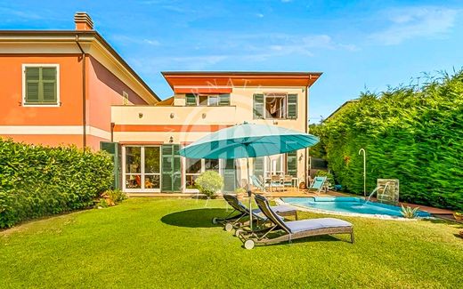 Semidetached House in La Spezia, Provincia di La Spezia