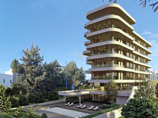 Apartment / Etagenwohnung in Germasógeia, Limassol District