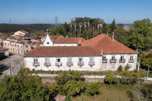 Rezydencja w Anadia, Distrito de Aveiro