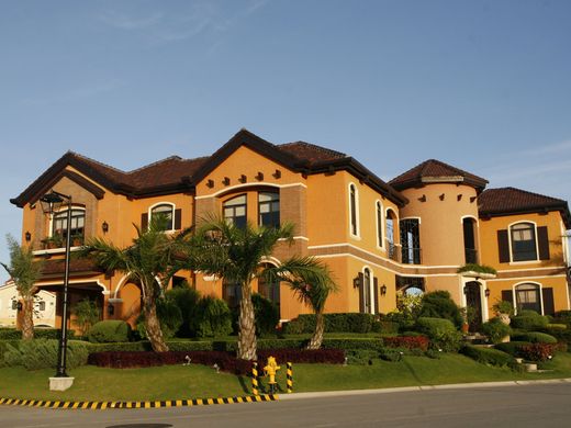 Mansion in Alabang, Province of Rizal