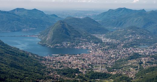 Villa Luganese, Lugano Districtのヴィラ