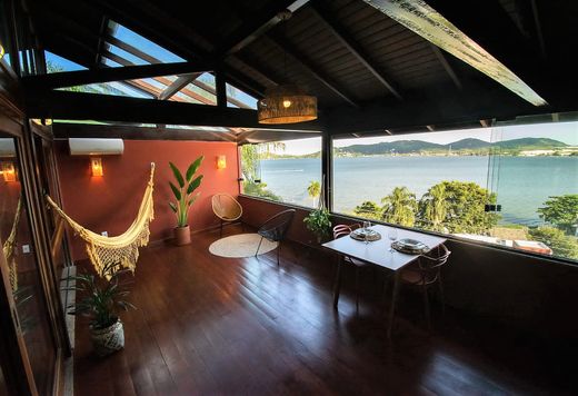 Luxus-Haus in Florianópolis, Santa Catarina