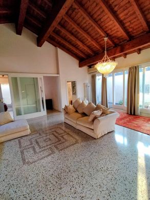 Apartment in Bologna, Emilia-Romagna