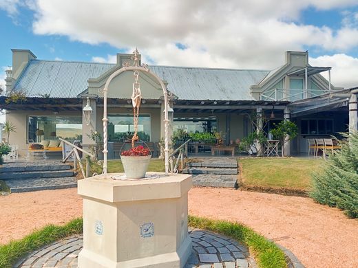 Detached House in Punta del Este, Punta Del Este