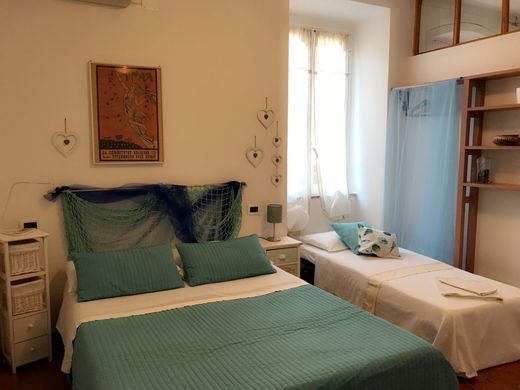 Apartment / Etagenwohnung in Riomaggiore, Provincia di La Spezia