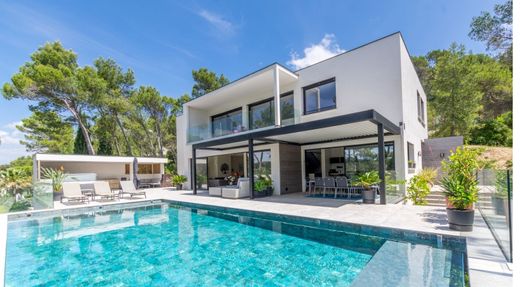 Carnon plage Luxury House for Sale, $994,000