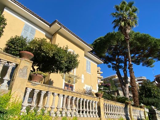 Villa Rapallo, Genova ilçesinde
