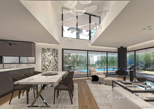 Piso / Apartamento en Glyfáda, Fócida