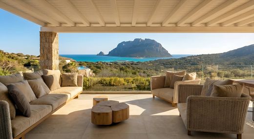 Villa in Loiri Porto San Paolo, Provincia di Sassari