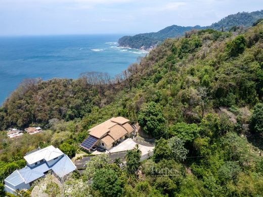Casa de lujo en Jacó, Garabito