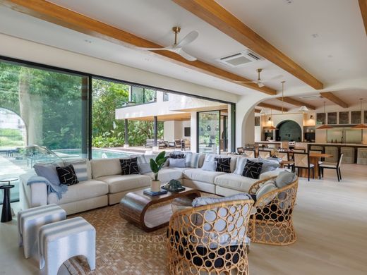 منزل ﻓﻲ Tamarindo, Santa Cruz