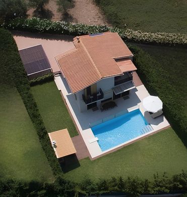 Terraced house in Lefkáda, Lefkada