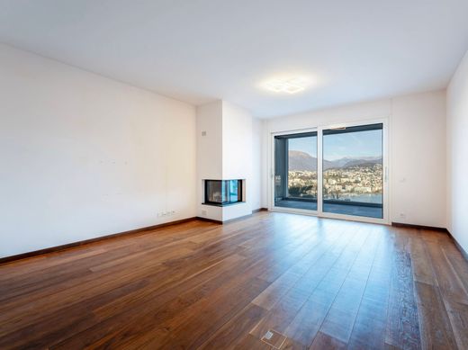 아파트 / Paradiso, Lugano