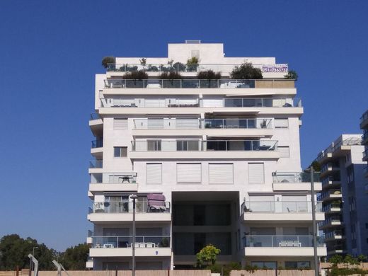 ‏דירת פנטהאוז ב  הרצליה, תל אביב