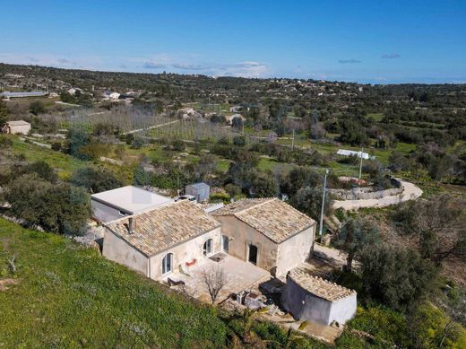 Casa rural / Casa de pueblo en Noto, Provincia di Siracusa