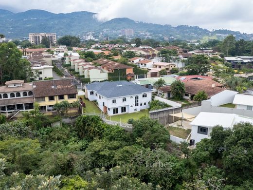 豪宅  San Rafael, Carrillo