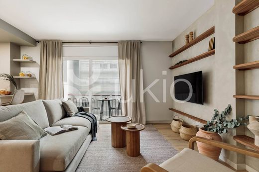 Apartment / Etagenwohnung in Barcelona, Provinz Barcelona