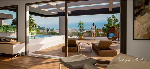 Penthouse Saronída, Nomarchía Anatolikís Attikís