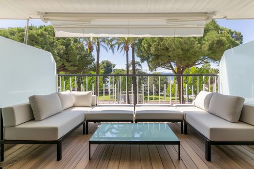 ﺷﻘﺔ ﻓﻲ كان, Alpes-Maritimes