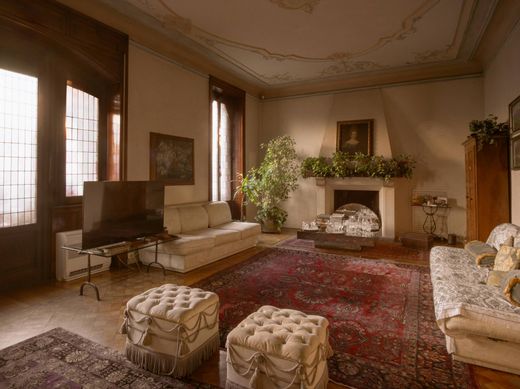 Maison de luxe à Milan, Lombardie