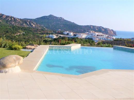 Вилла, Порто Черво, Provincia di Sassari