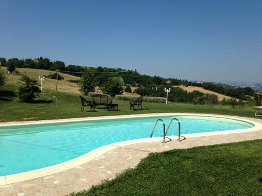 Villa - Montelabbate, Provincia di Pesaro e Urbino