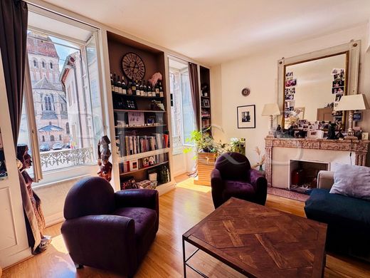 Apartment / Etagenwohnung in Beaune, Cote d'Or