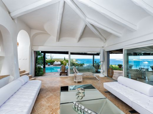 Вилла, Порто Черво, Provincia di Sassari