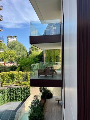 ミラノ, Città metropolitana di Milanoのアパートメント