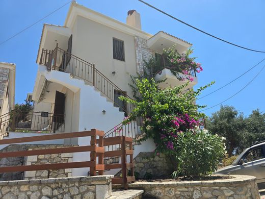 مجمع شقق ﻓﻲ Igoumenítsa, Nomós Thesprotías