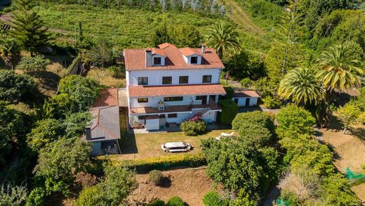 Chalet in Pontedeume, Provincia da Coruña