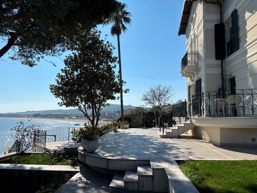 Willa w Vasto, Provincia di Chieti