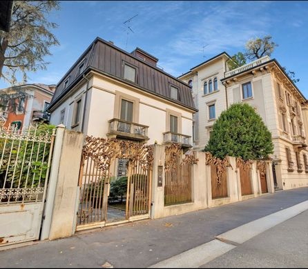 Villa a Milano, Lombardia