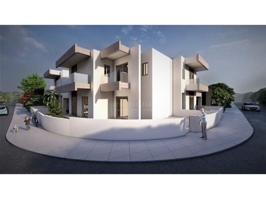 Villa Plurifamiliare a Ýpsonas, Limassol District