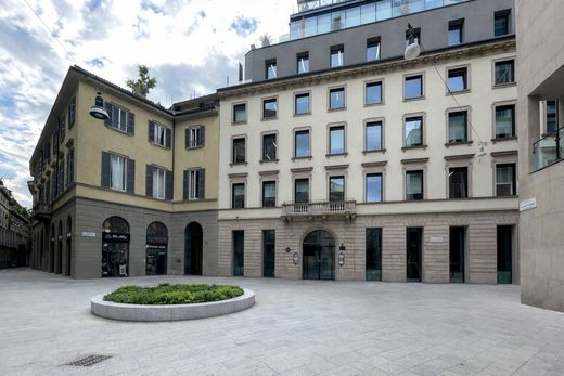 아파트 / 밀라노, Città metropolitana di Milano