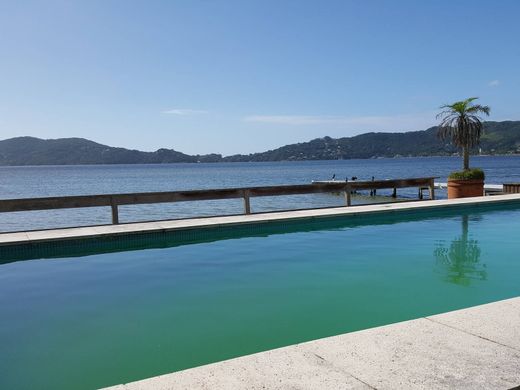 Luxe woning in Florianópolis, Santa Catarina