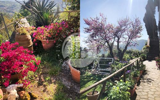 Villa a Piazza di Brancoli, Lucca