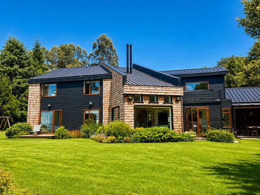 Country House in Puerto Varas, Provincia de Llanquihue