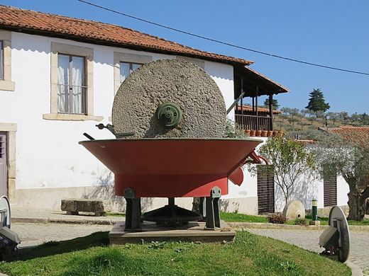 Rural or Farmhouse in Avantos, Mirandela